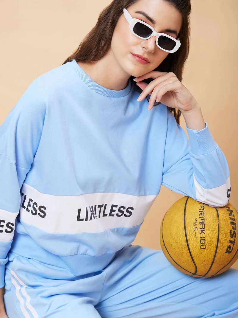 جلو باص Women Printed Casual Co-Ord Set With Sweatshirt & Jogger