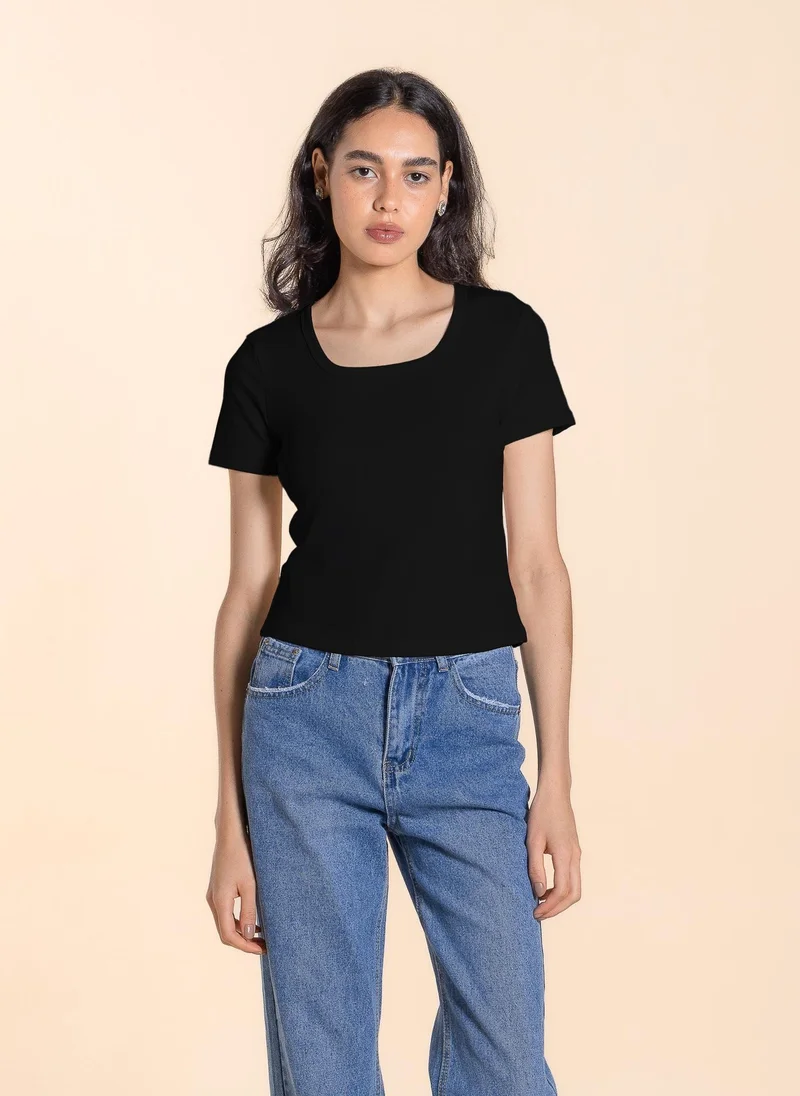 SHAPES WIDE NECK BASIC T-SHIRT