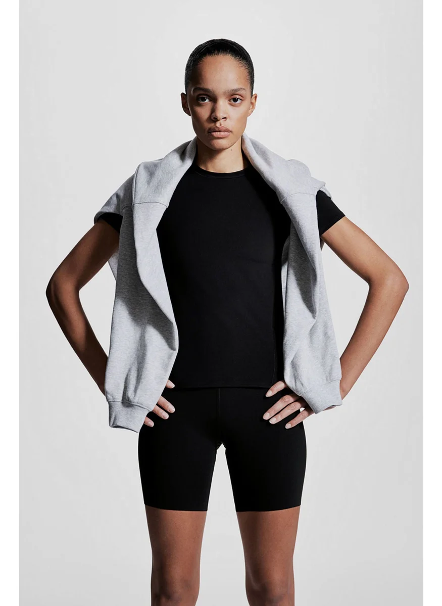 H&M Sports Top In Drymove