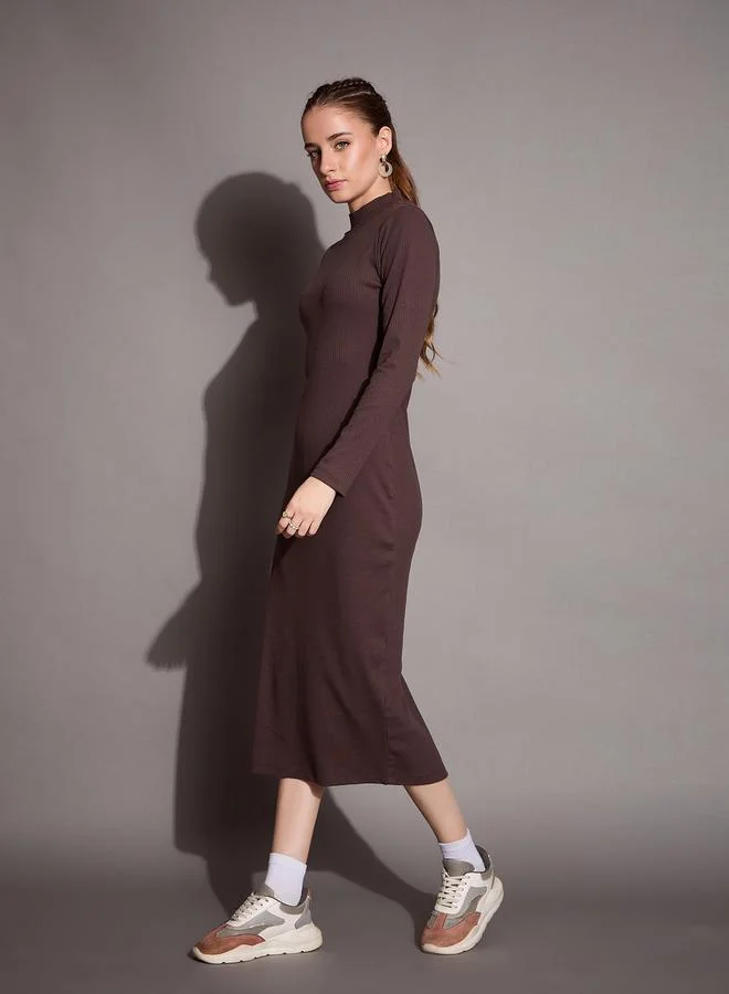 SASSAFRAS SASSAFRAS Ribbed Bodycon Midi Dress with Back Slit