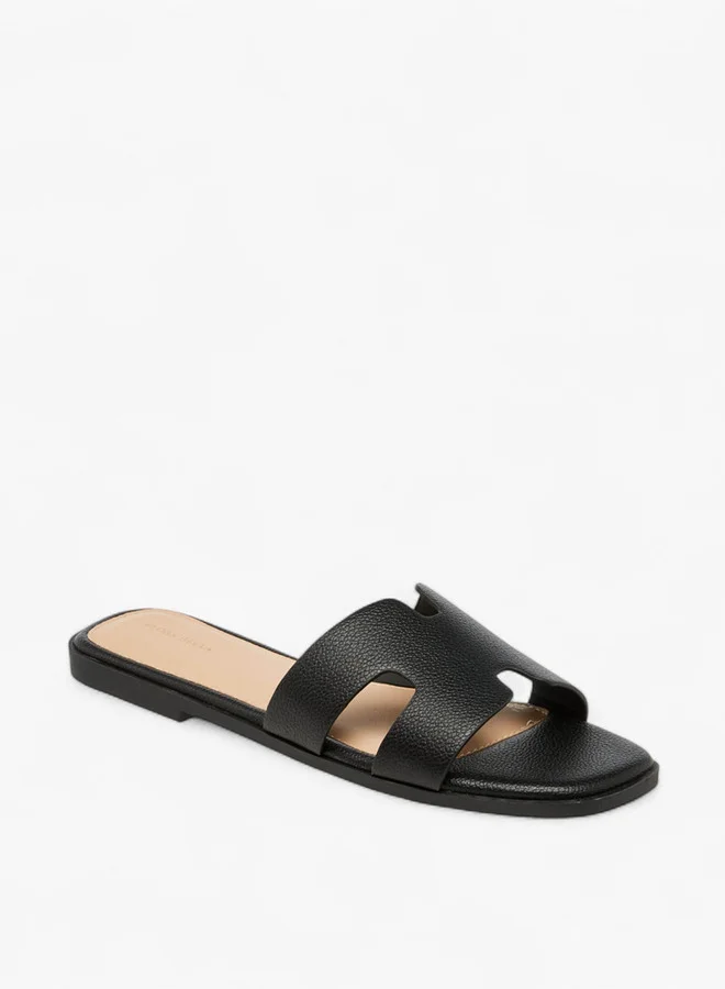 فلورا بيلا من شو إكسبرس Solid Slip-On Flat Sandals