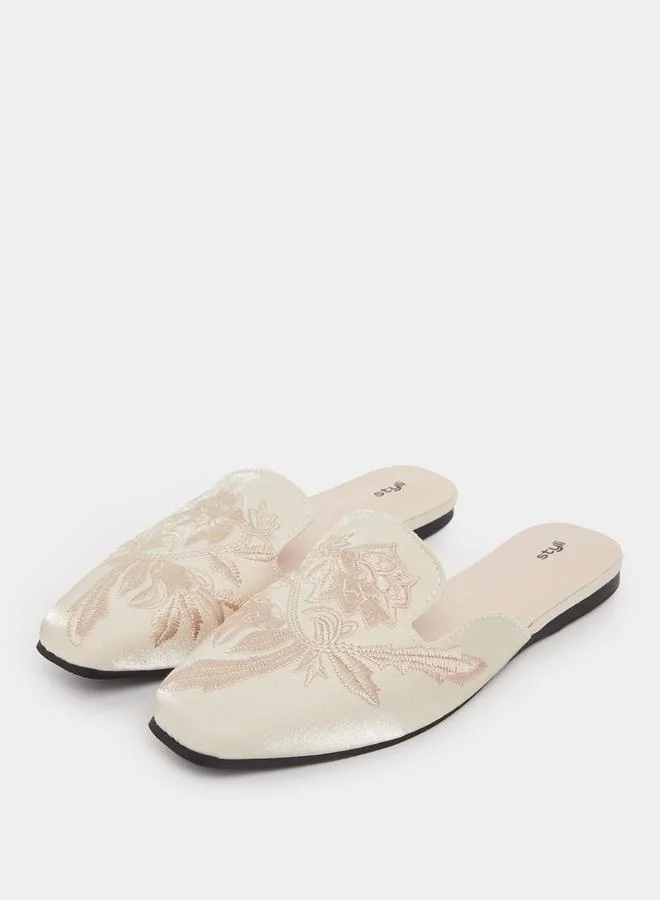 Styli Styli Embroidered Square Toe Flat Mules