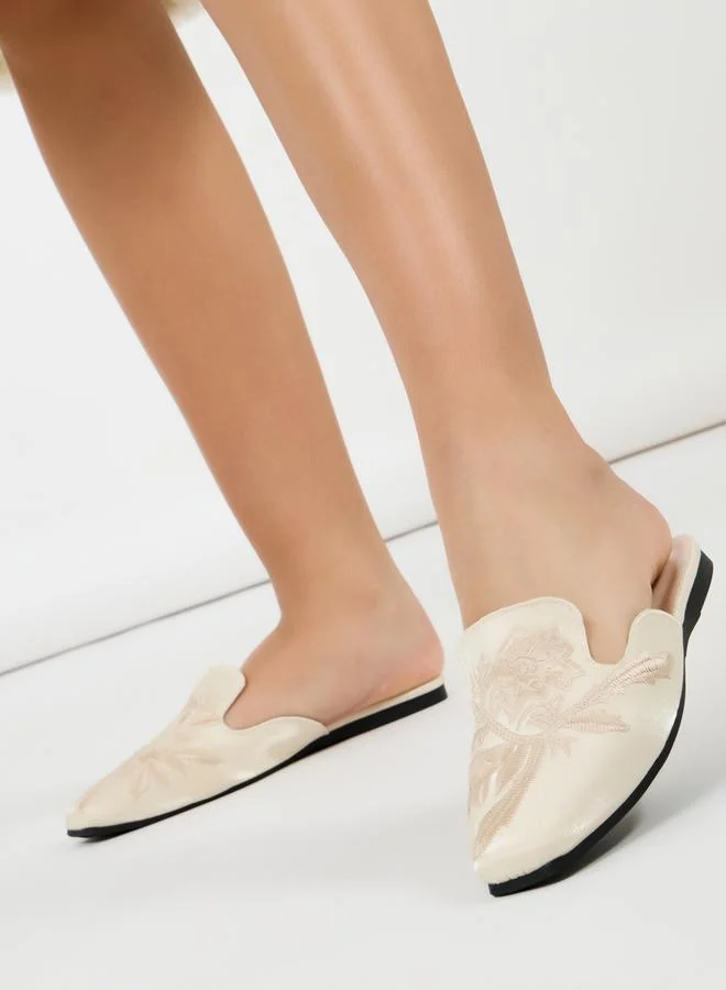 Styli Styli Embroidered Square Toe Flat Mules