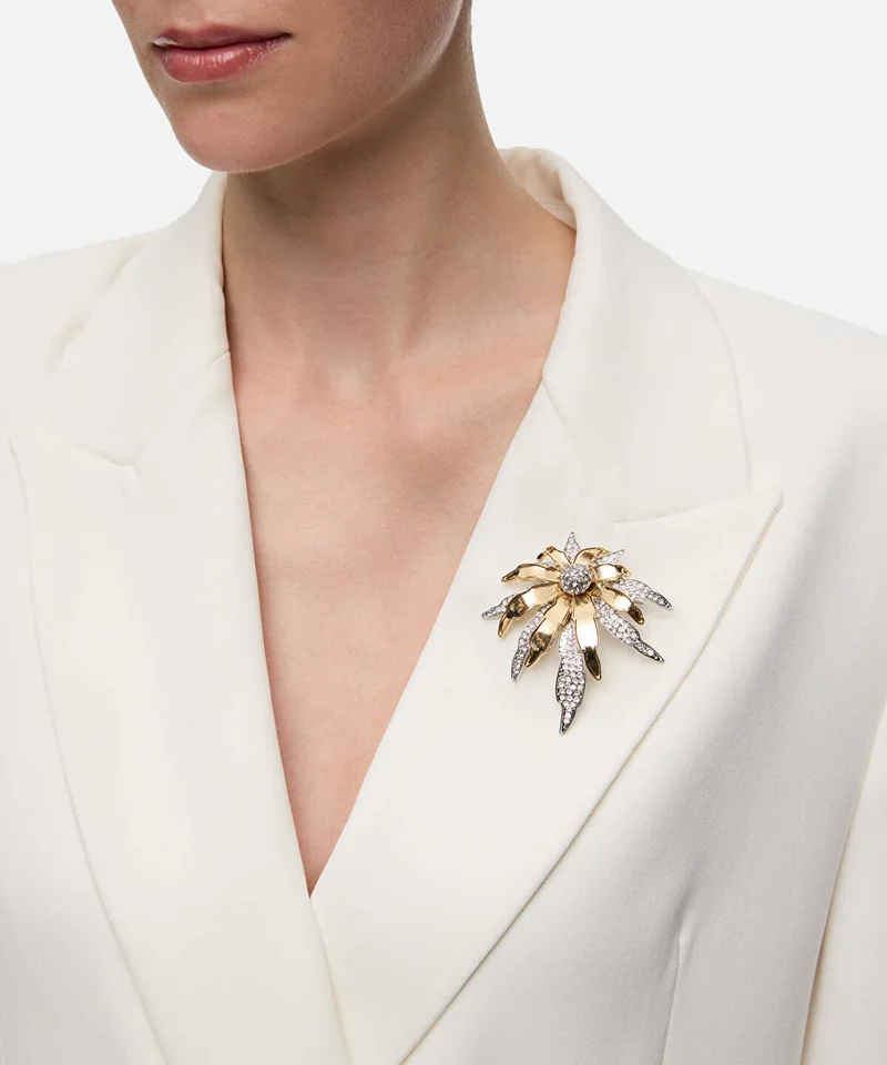 ايبيكيول Strass-Embellished Flower Brooch