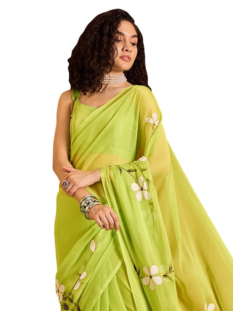 SAREE MALL Women's Light Green Daisy Floral hand paint Tassel Pallu Lightweight Summer Saree - Image 1