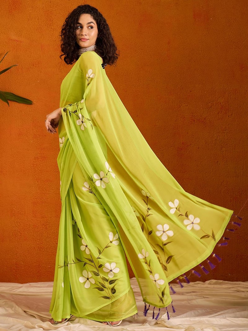 SAREE MALL Women's Light Green Daisy Floral hand paint Tassel Pallu Lightweight Summer Saree - Image 4