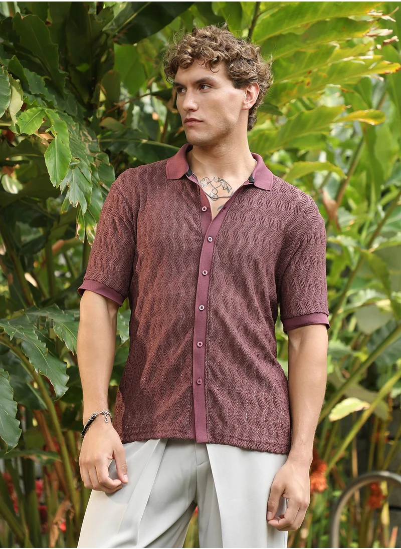 كامبوس سوترا Men's Burgundy Textured Cuban Collar Shirt