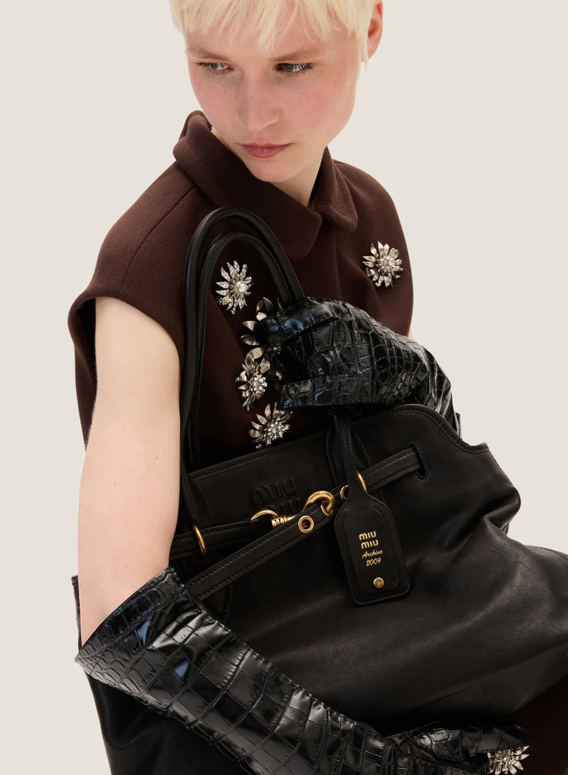 مياو مياو حقيبة أفنتشر نابا الجلدية، حقيبة حمل نسائية، حقيبة كتف نسائية، حقيبة يد نسائية، حقيبة كروس نسائية، حقيبة سفر نسائية، أسود - 40 سم - Image 5