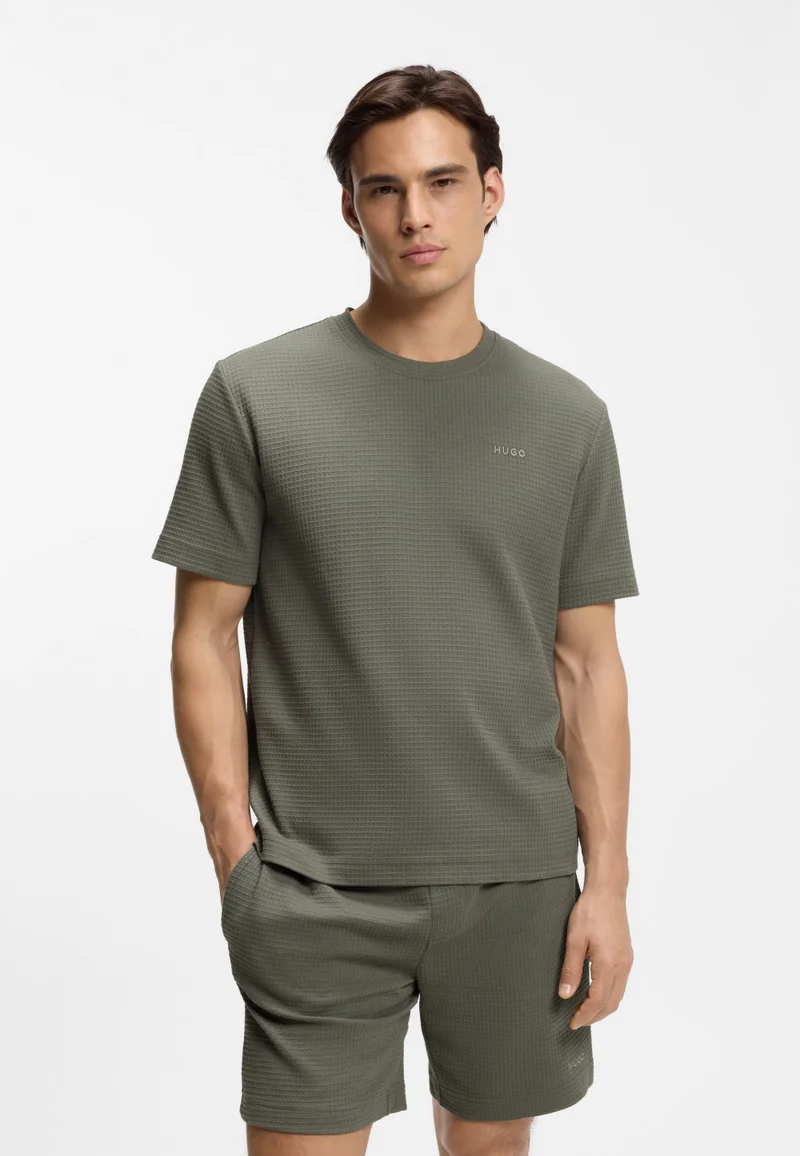 هوجو Waffle-structured pyjama T-shirt with embroidered logo