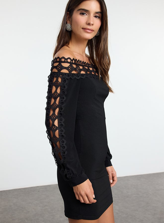 Black Body-fitting Collar and Sleeve Detailed Knitted Mini Chic Dress TPRAW25EL00152