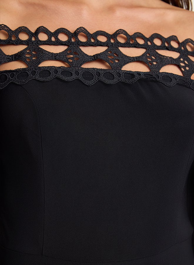 Black Body-fitting Collar and Sleeve Detailed Knitted Mini Chic Dress TPRAW25EL00152