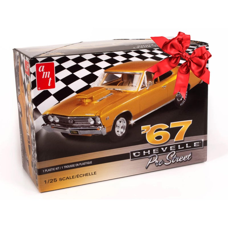 AMT 1967 Chevy Chevelle Pro Street 1:25 Scale Model Kit - Image 1