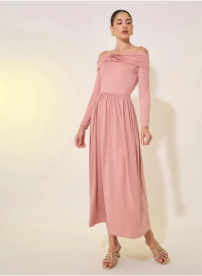 ستايلي Solid Off Shoulder Gathered Detail Midi Dress