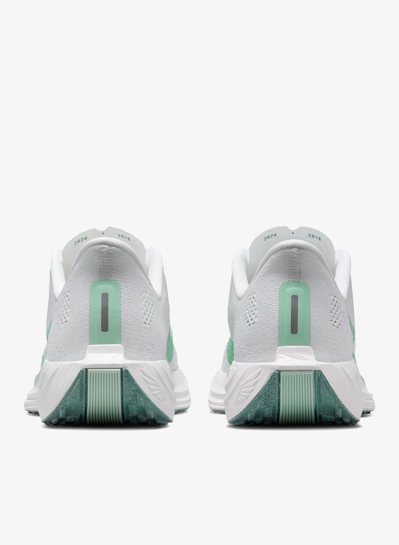 Nike Pegasus Plus - Image 4