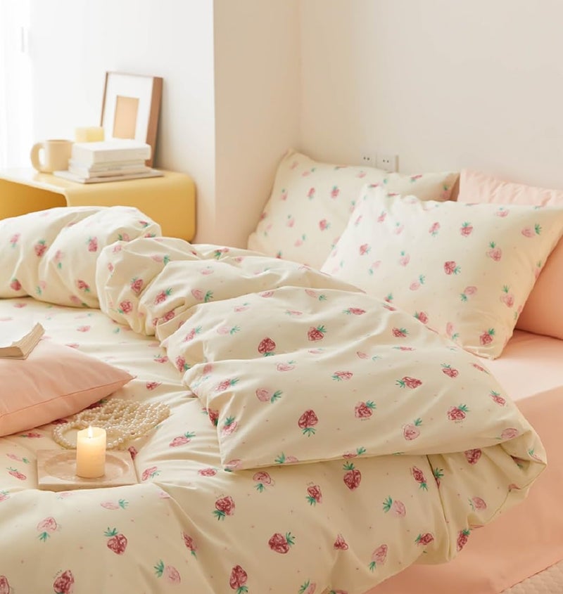 Bildenly Strawberry Duvet Cover Twin Size Pink Strawberries Cream White Bedding Set Kids Cute Soft Lightweight Microfiber Comforter Cover Set with Zipper Closure and 1 Pillowcase