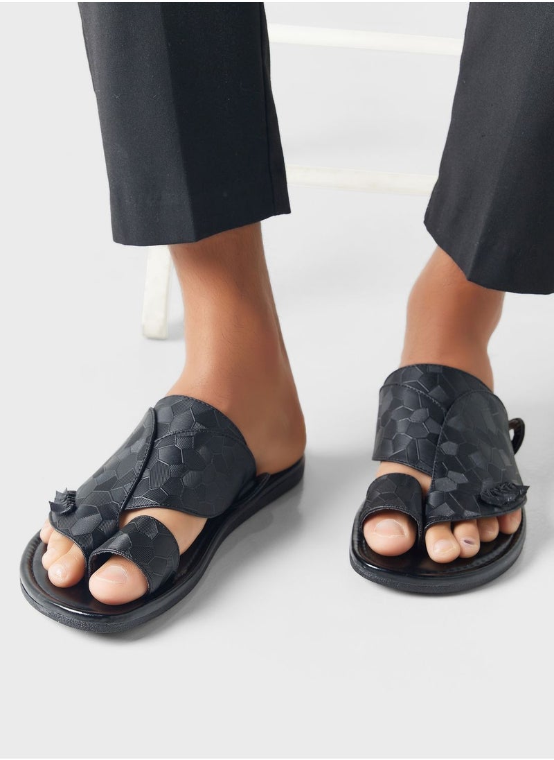 Robert Wood - Ksa Traditional Shirgi Men'S Sandal - Image 1