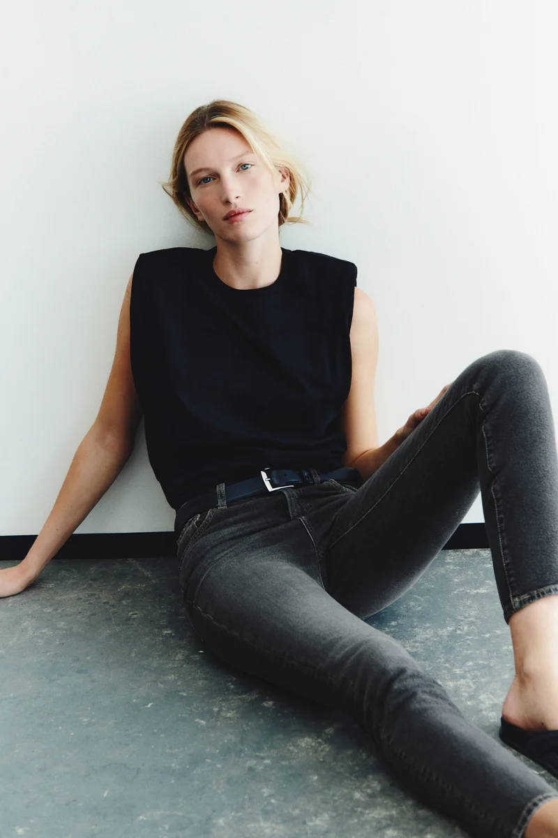 H&M  Slim Straight High Waist Ankle Jeans for Women | Best Price UAE