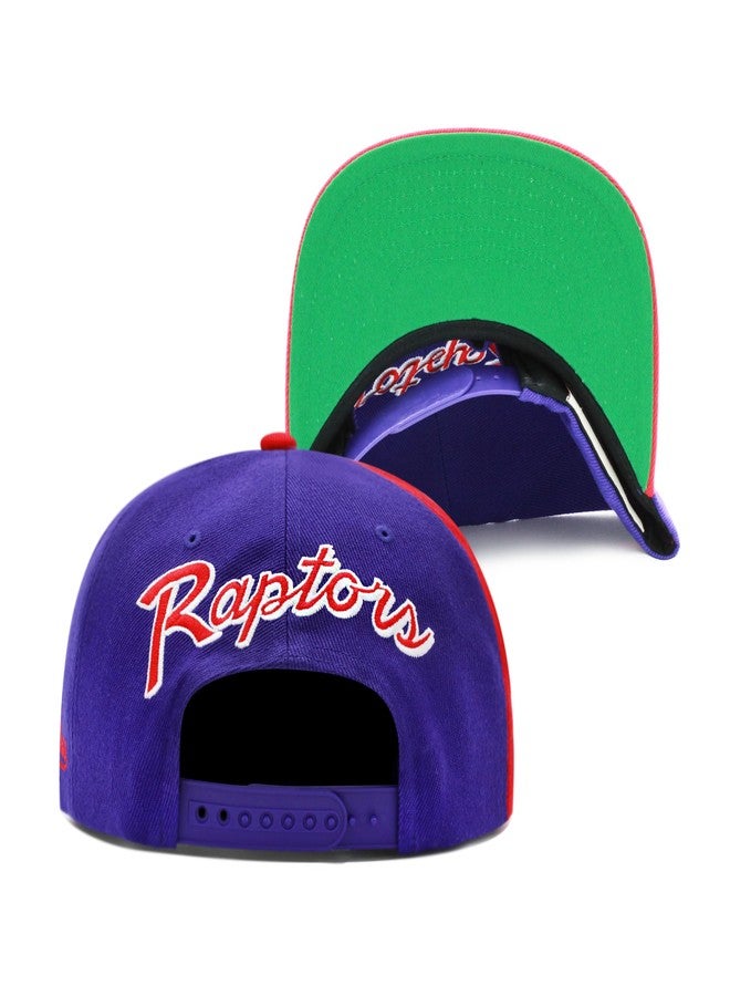 ميتشل آند نيس قبعة ميتشل آند نيس تورنتو رابتورز هاردوود كلاسيكس NBA ذات شعار خلفي، قابلة للتعديل - بنفسجي/أحمر، أحمر، مقاس واحد - Image 4