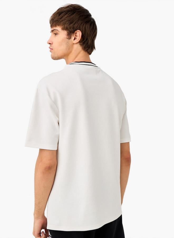 كابا تيشيرت كابا مطرز بشعار - Image 3