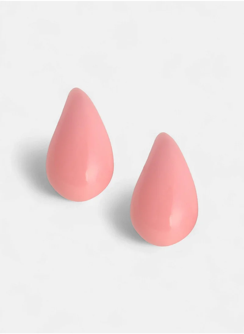 SOHI The Medium Teardrop Shaped Stud Earrings