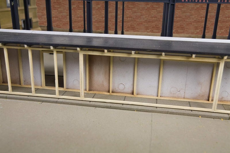 Cornerstone Walthers Skysc Construction Site Kit - Detailed Model for Hobbyists - Image 3