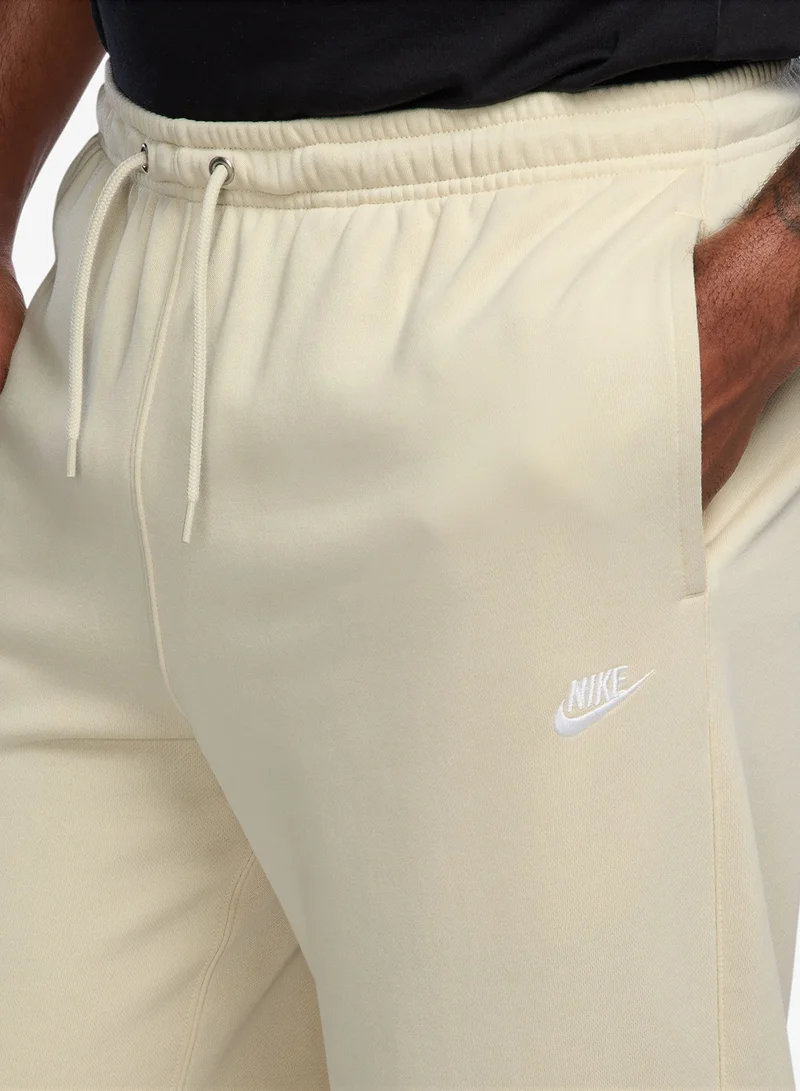 Nike Club Fleece Oversized Sweatpants