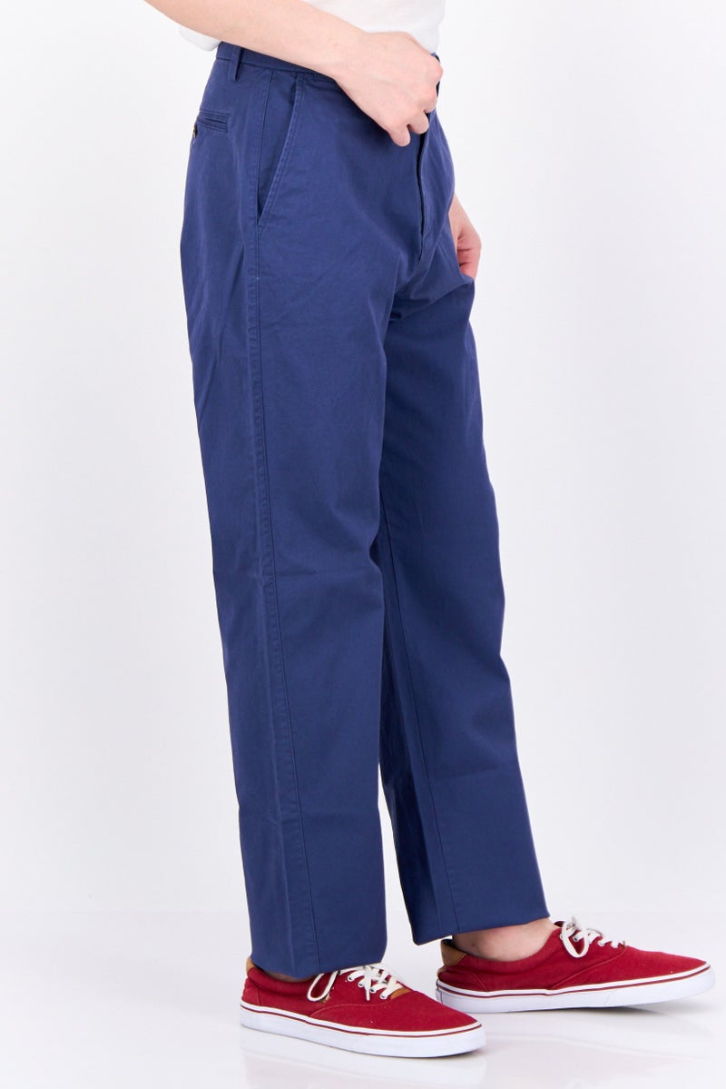 GAP Men Loose Fit Plain Chino Pants, Blue - Image 2