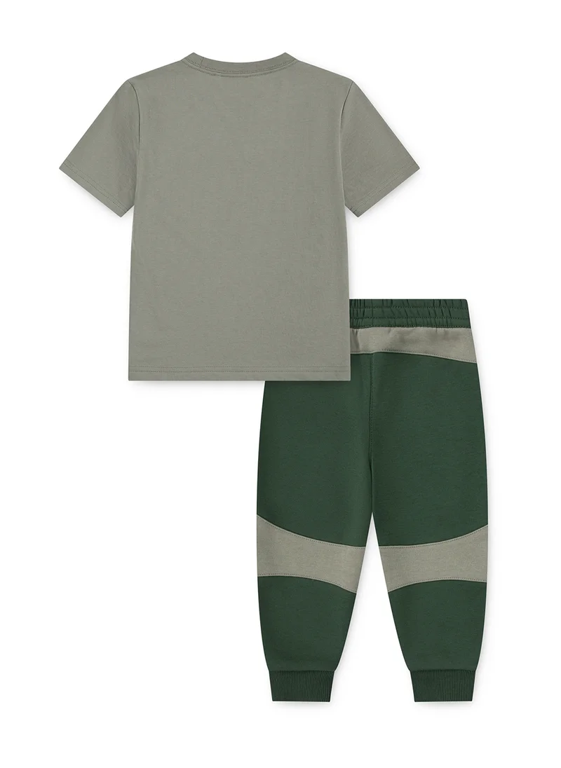 Nike Kids Fleece Short-Sleeve T-Shirt & Pant Set
