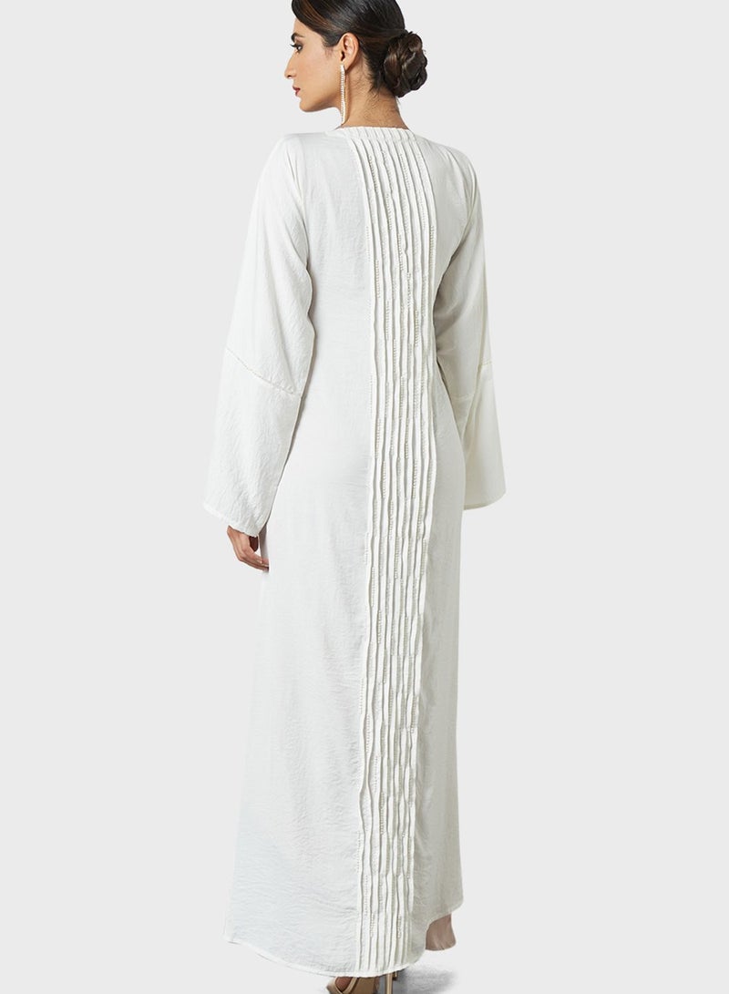 Threadz by Ajooni Pleat Embellished Abaya - Image 2