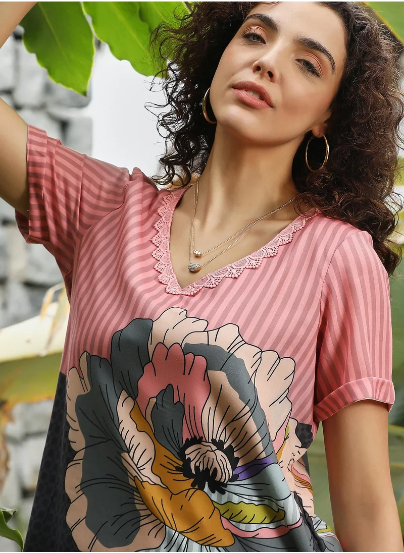  قصة Women's Rouge Pink & Midnight Black Chantilly Bloom Kurta Set