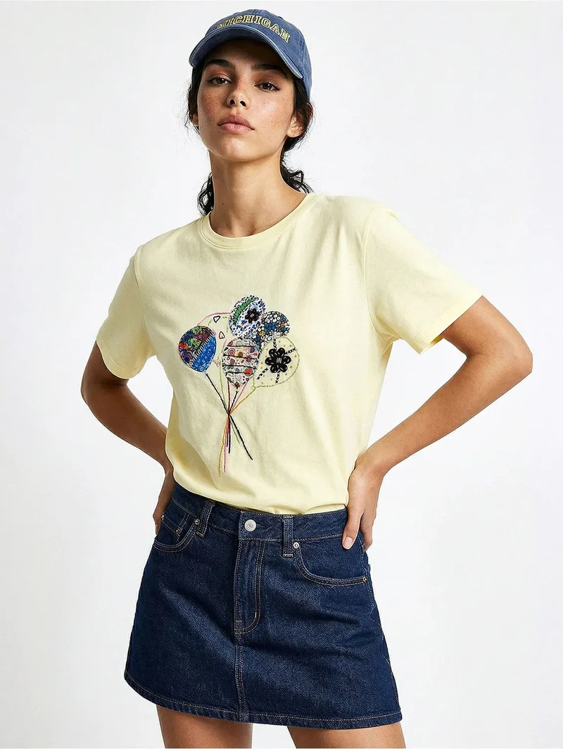 بيانكو لوتشي LUCCI Embroidered Printed Crew Neck T-Shirt