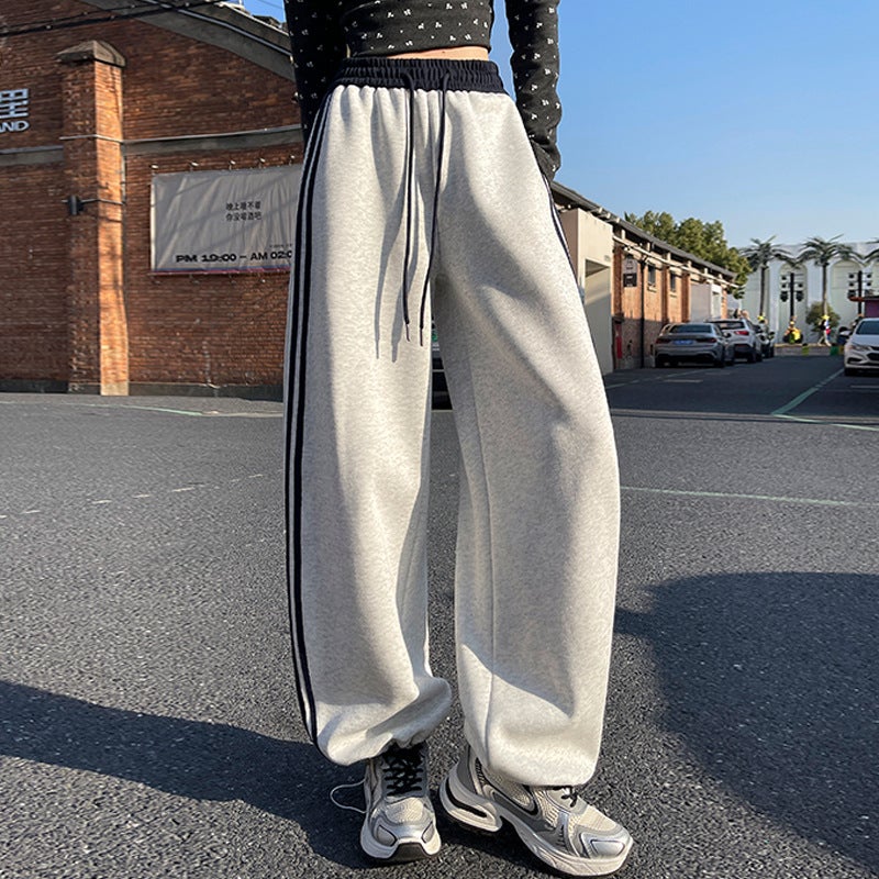 Women's High-Waist Wide-Leg Color-Block Sweatpants with Side Stripes - Image 4