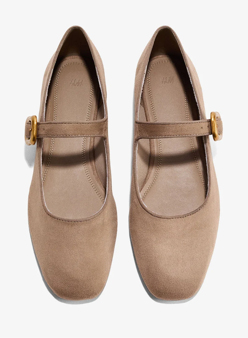 اتش اند ام حذاء باليه ماري جين