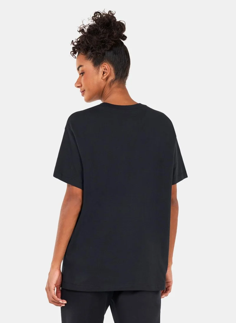 Nike Women's Sportswear T-Shirt