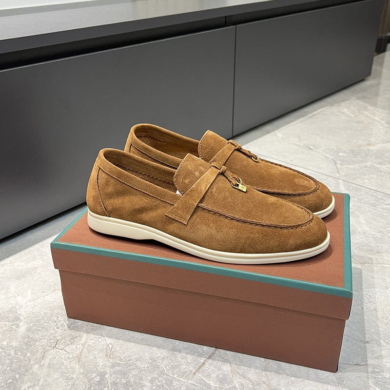 European Station Classic British Style Loafers Tassel Metal Buckle Slip-On Flats Couple Shoes - Image 1