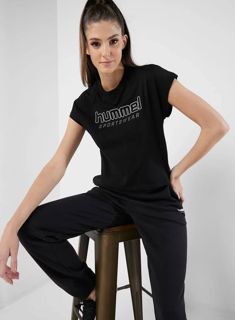 Hummel June Cropped T-Shirt