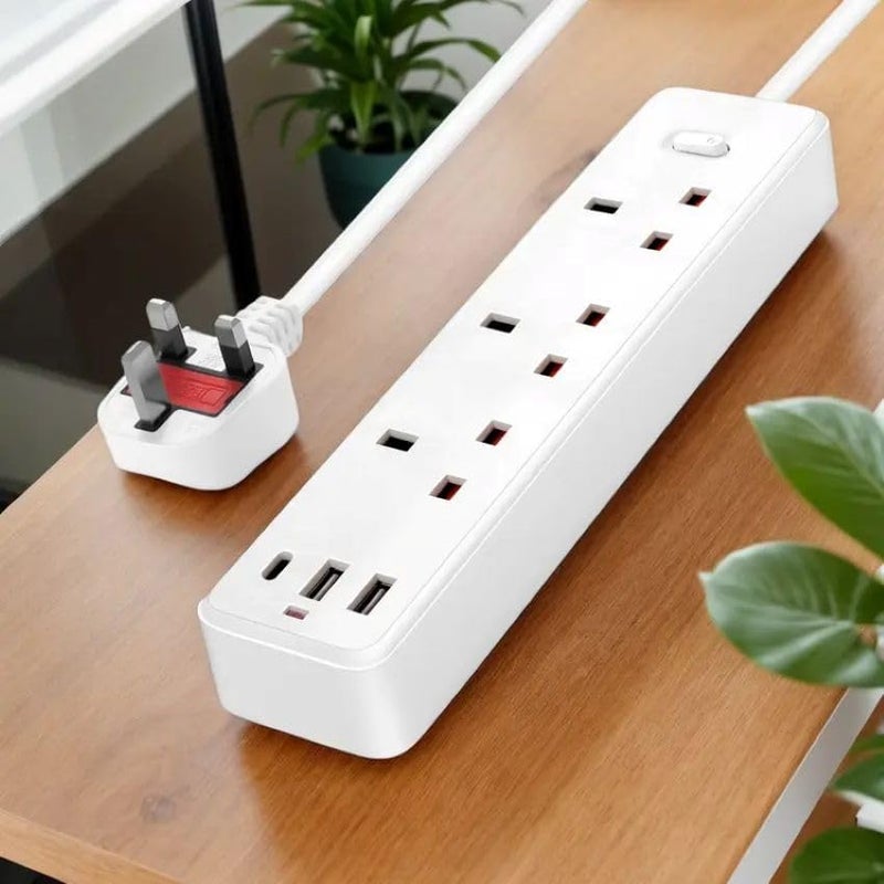 6-in-1 Power Extension Cord. Wall-mounted cord for Home & Office use, Power Extension. Multi-Outlets, Extension Cord (3 Gang 2 USB, & 1 Type-C Port) UK Plugs. - Image 3