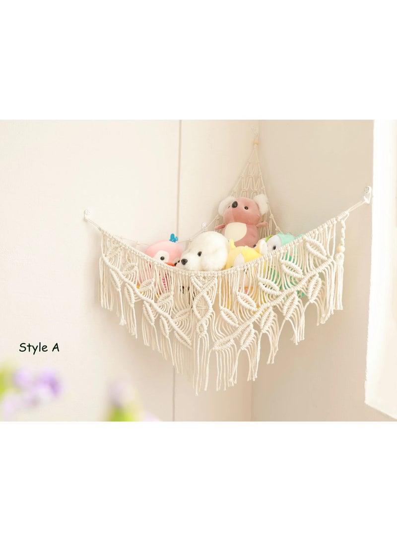 انتيكيانو سرير ألعاب يدوي مصنوع بعناية من خيوط القطن الطبيعي بأسلوب مكرمي أنيق، يمنح طفلك مساحة دافئة وآمنة للعب أو الاسترخاء. تصميمه البوهيمي العصري يضفي لمسة فنية مميزة على غرفة الطفل، ويمكن تعليقه بسهولة في الزاوية أو فوق بساط اللعب. مثالي لتوفير ركن هادئ أو زاوية قراءة حالمة. - Image 1