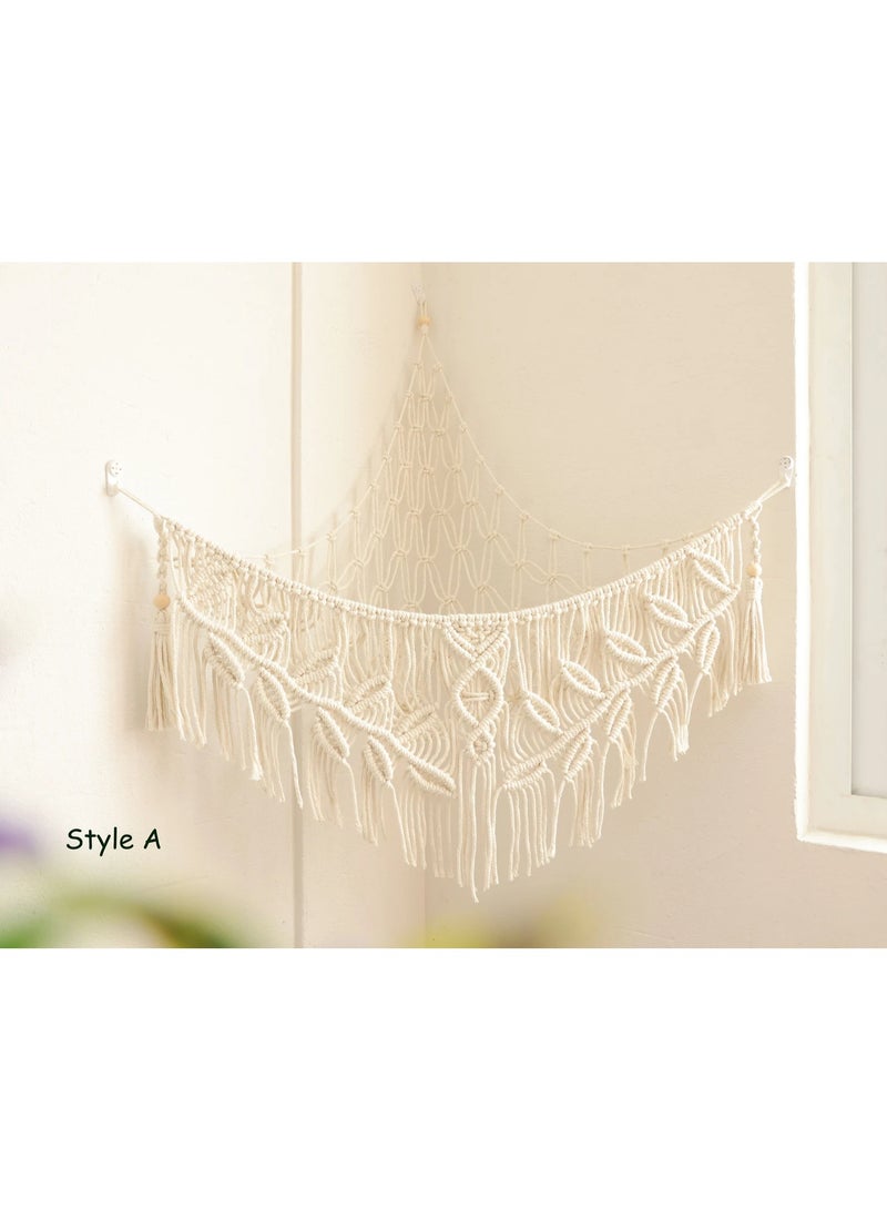 انتيكيانو سرير ألعاب يدوي مصنوع بعناية من خيوط القطن الطبيعي بأسلوب مكرمي أنيق، يمنح طفلك مساحة دافئة وآمنة للعب أو الاسترخاء. تصميمه البوهيمي العصري يضفي لمسة فنية مميزة على غرفة الطفل، ويمكن تعليقه بسهولة في الزاوية أو فوق بساط اللعب. مثالي لتوفير ركن هادئ أو زاوية قراءة حالمة. - Image 2