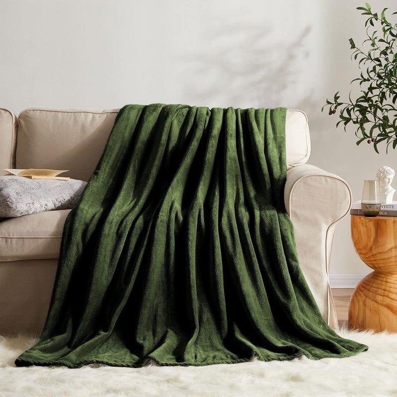 KMUSET Super Soft Throw Blanket Premium Silky Flannel Fleece Throw Size Green Microfiber Lightweight Blanket All Season Use - Image 3