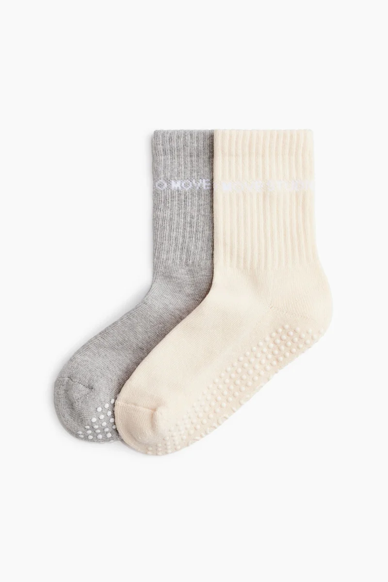 اتش اند ام جوارب يوغا - عبوة من قطعتين