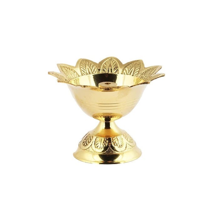 BRASS OIL LAMP FOR PUJA BURNER DIYA FOR DIWALI POOJA INDIAN POOJA OIL LAMP GOLDEN DIYA LAMP 3 DEVAS DIYA ENGRAVED FLORAL DESIGN
