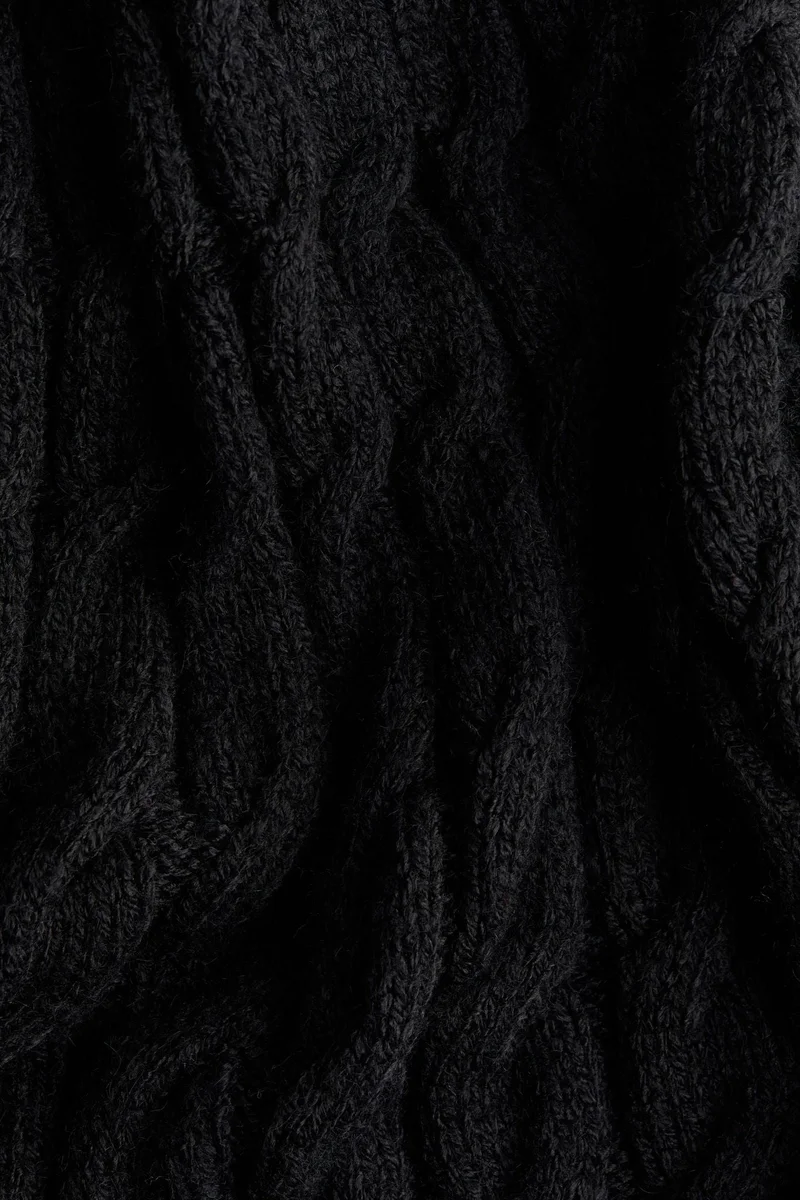 اتش اند ام فستان ميدي من الصوف المجدول