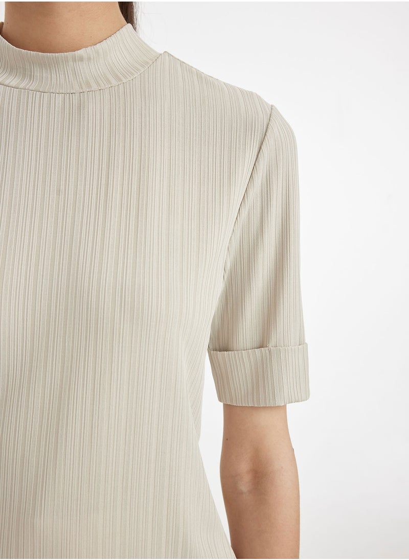 DeFacto Regular Fit Half Turtleneck Ribbed Short Sleeve Basic T-Shirt  - Image 3