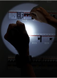 KRYPTON ضوء فلاش LED قابل لإعادة الشحن عالي الطاقة من كريبتون | KNFL5131  - Image 4
