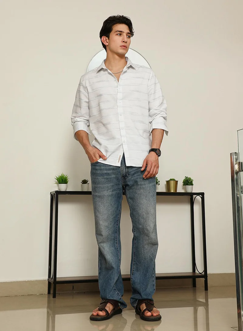 Campus Sutra Men's White Textured Stripe Slim Fit Shirt
