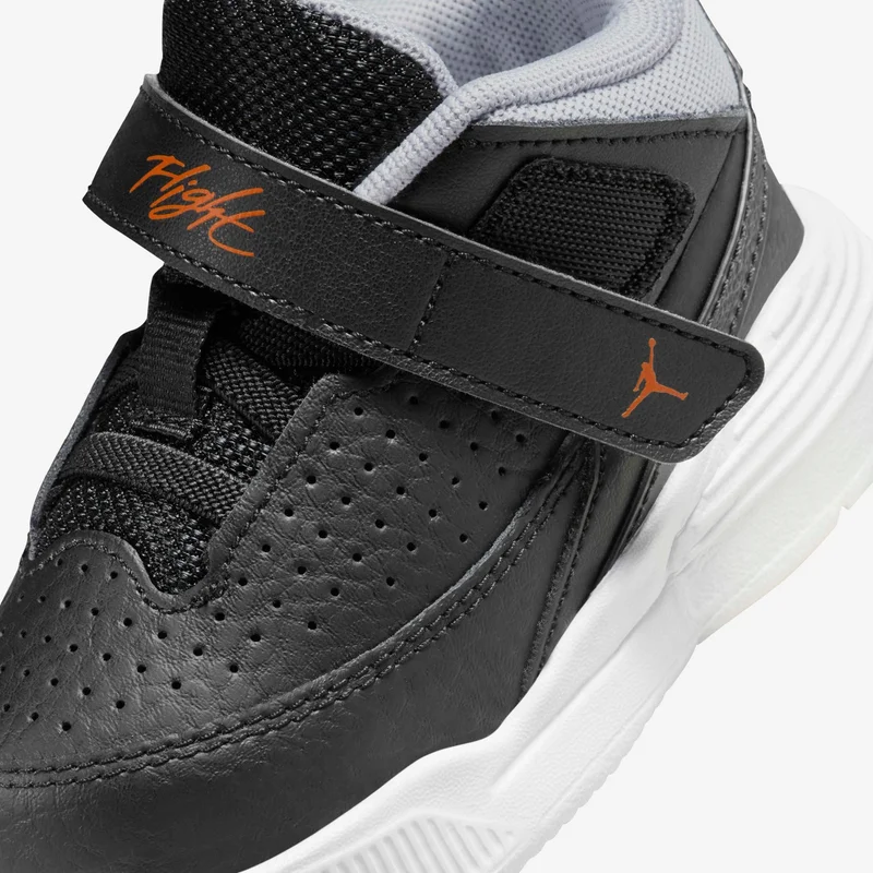Jordan Black Kids' Max Aura 5 Shoes  | Best Price UAE
