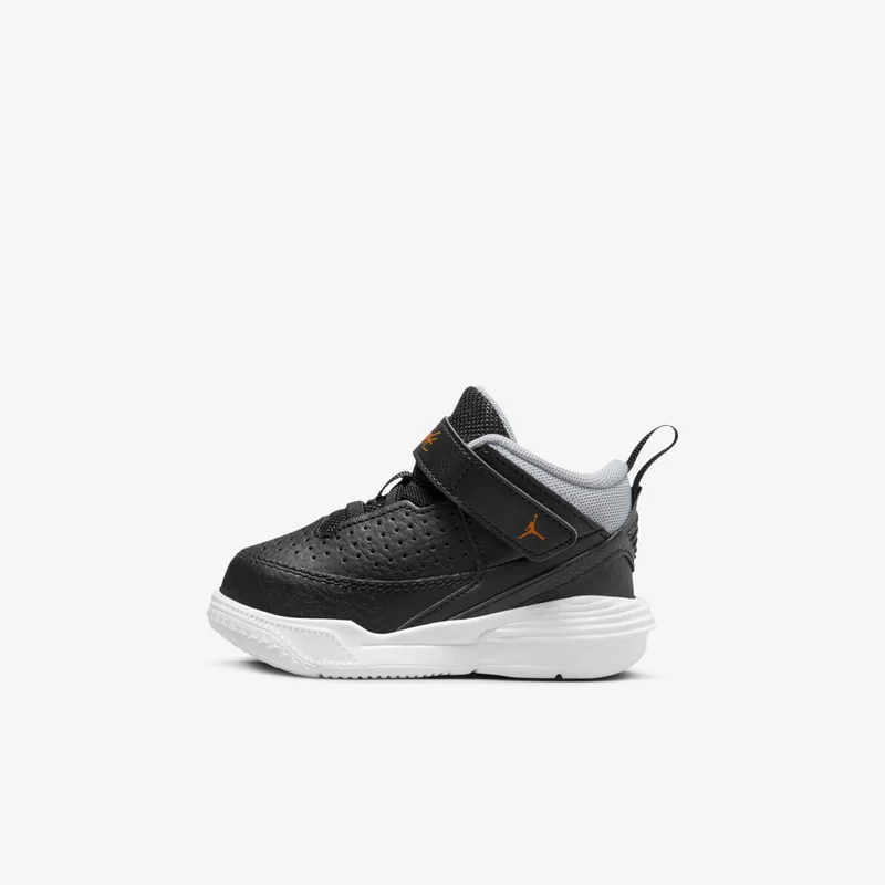 Jordan Black Kids' Max Aura 5 Shoes  | Best Price UAE