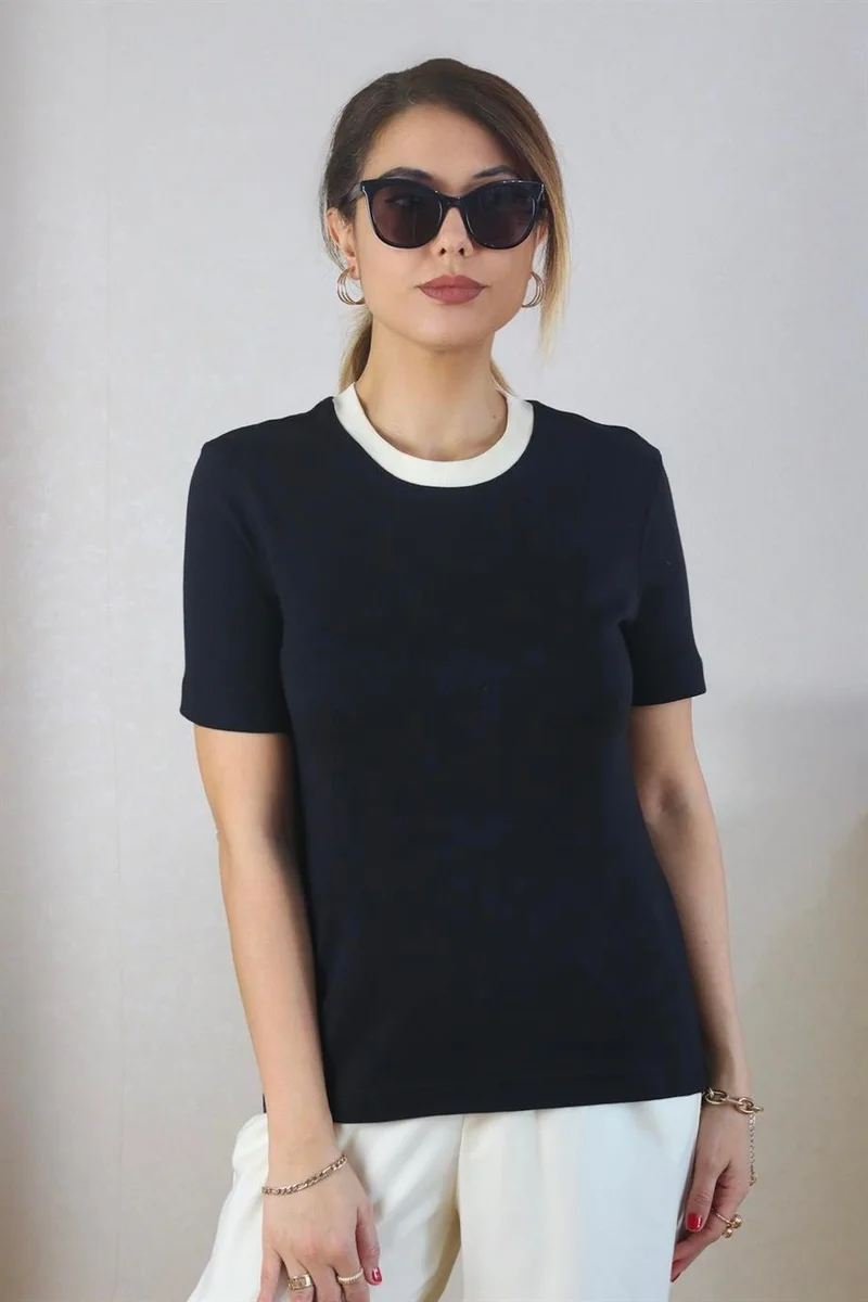 ريتنيس Women's Full Texture Collar Ribbed Black Ecru Double Color T-Shirt