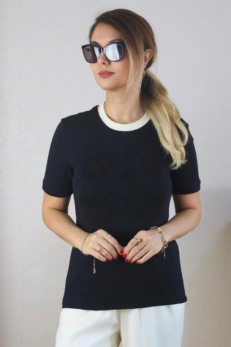ريتنيس Women's Full Texture Collar Ribbed Black Ecru Double Color T-Shirt